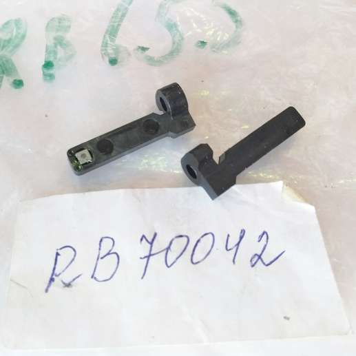 Фото товара "Запчасть RB70042 MAGNET HOLDER L UNIT (MAX)"